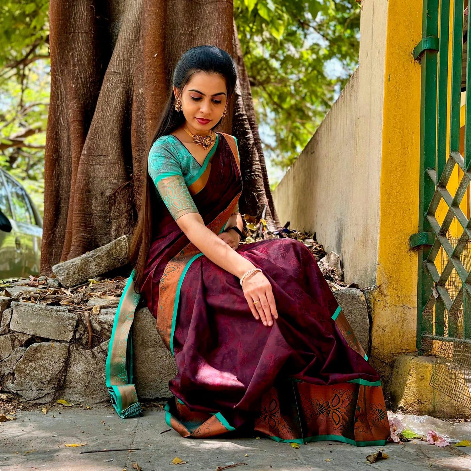 EMBOSS SEMI SILK SAREE