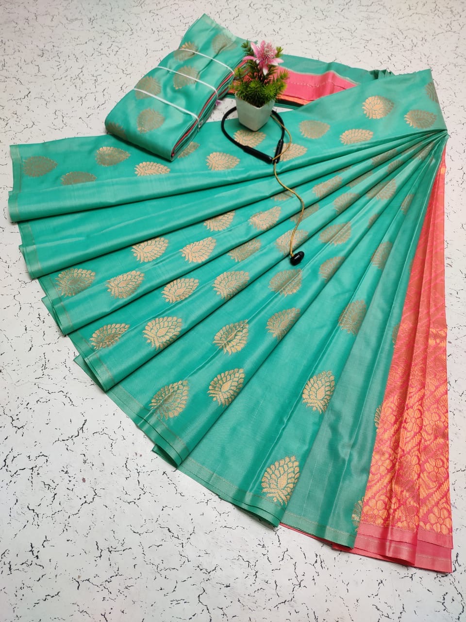 Kalai Tex Soft Silk Saree (SS048)