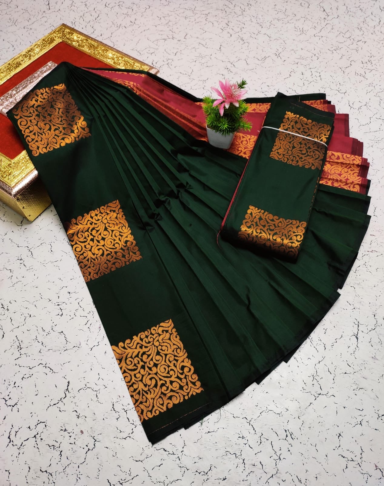 Kalai Tex Soft Silk Saree (SS047)