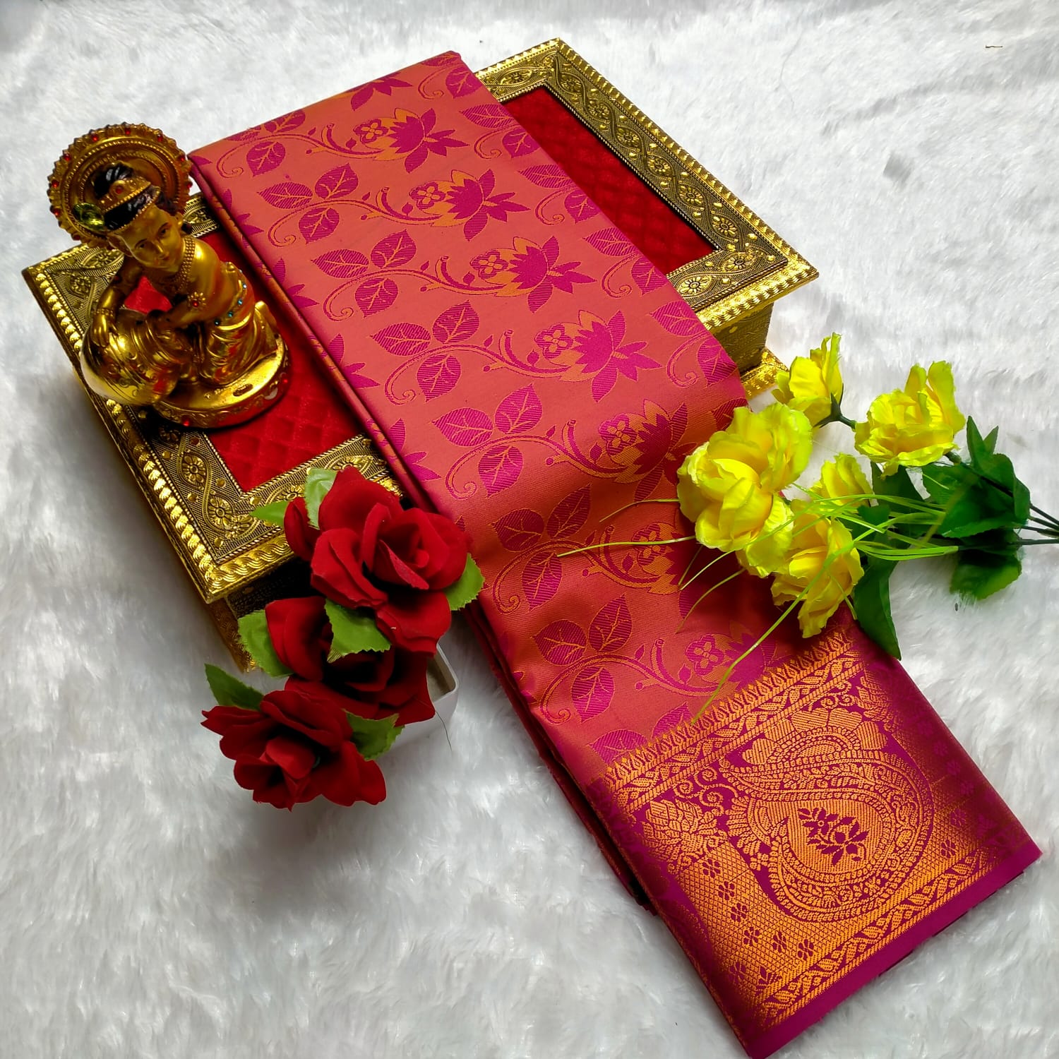 Poonthamil Saree