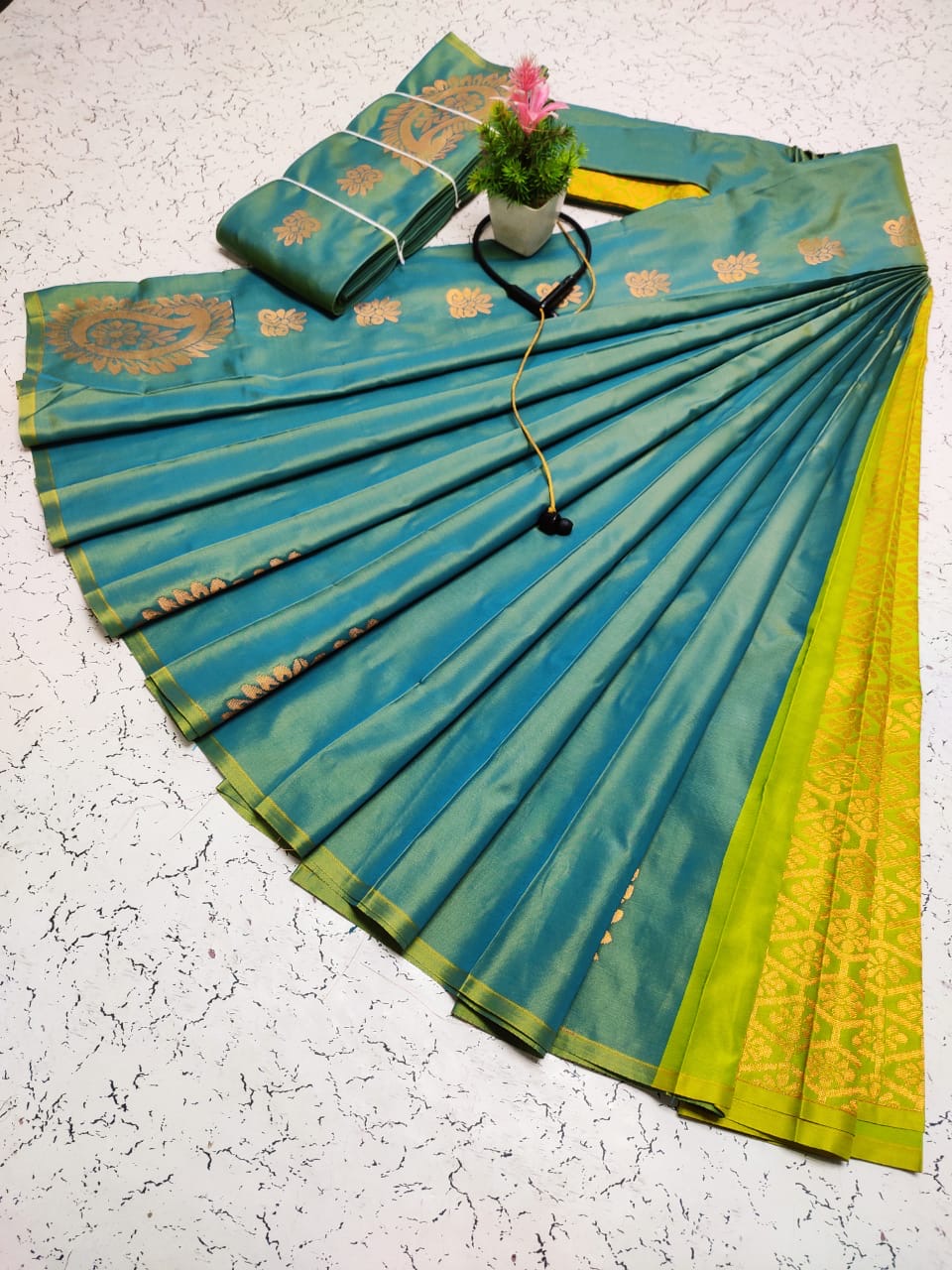 Kalai Tex Soft Silk Saree (SS041)